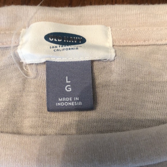 Basic beige old navy top - Picture 2 of 3